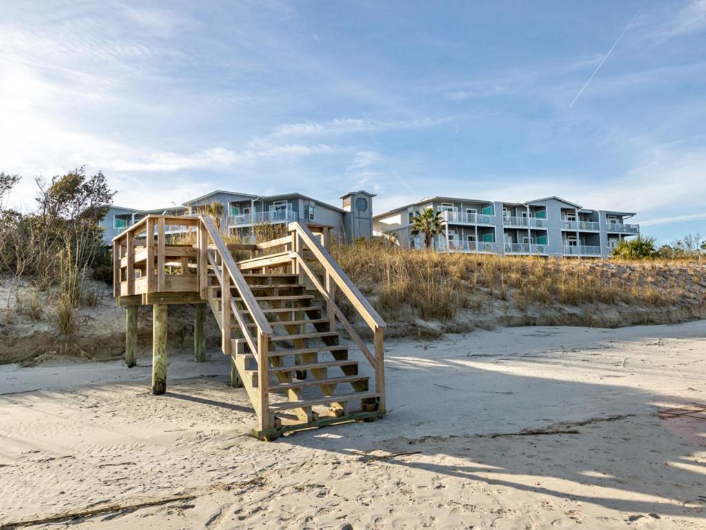 Beach Racquet A133 Apartment Tybee Island Bagian luar foto